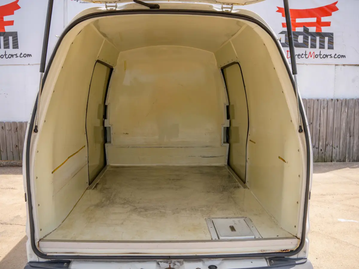 1998 Mitsubishi Minicab, a white Kei Truck, for sale at Japan Direct Motors in Irmo, SC (photo 14 of 15)