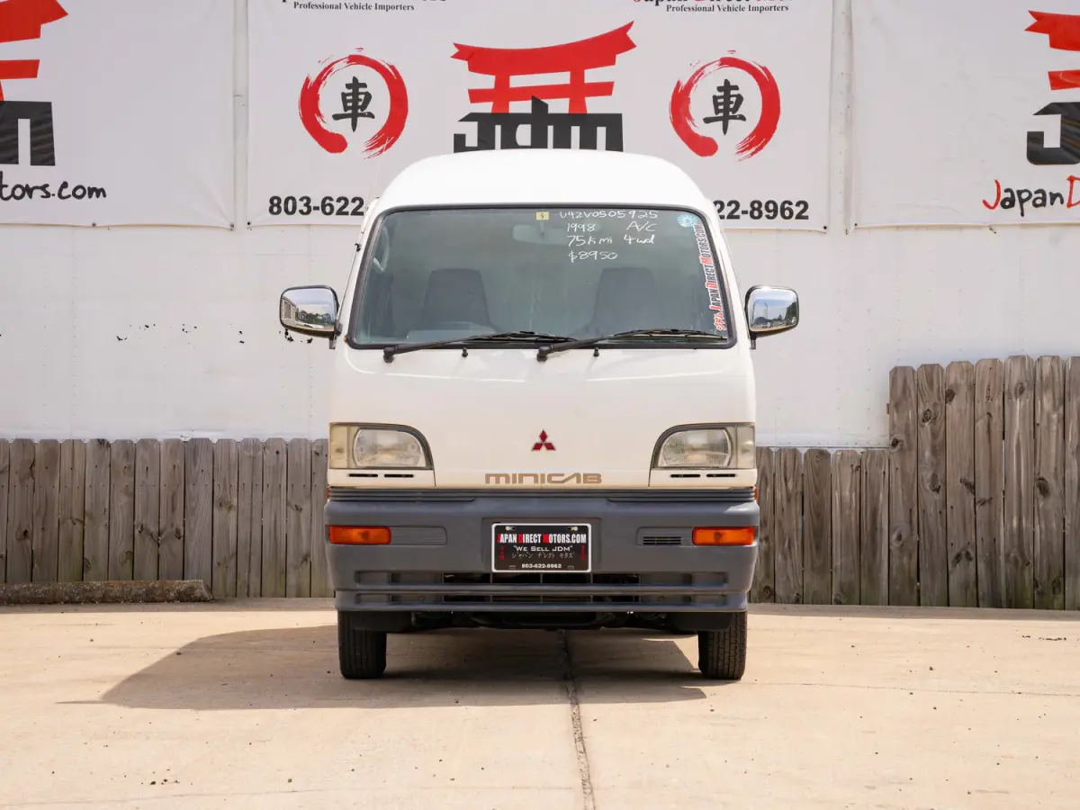 1998 Mitsubishi Minicab, a white Kei Truck, for sale at Japan Direct Motors in Irmo, SC (photo 2 of 15)