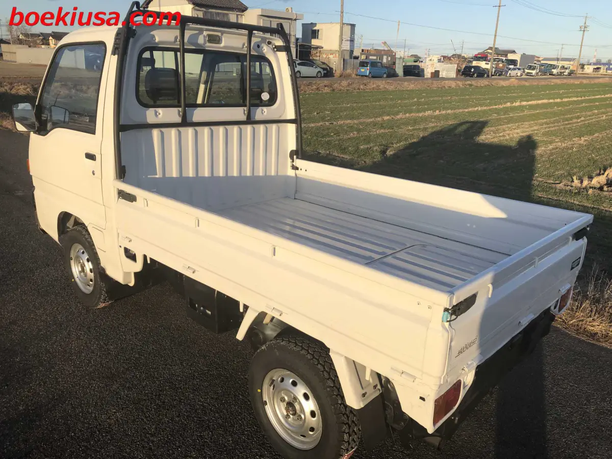 1998 Subaru Sambar 4x4, a white Kei Truck, for sale at Boeki USA in Paterson, NJ (photo 3 of 19)