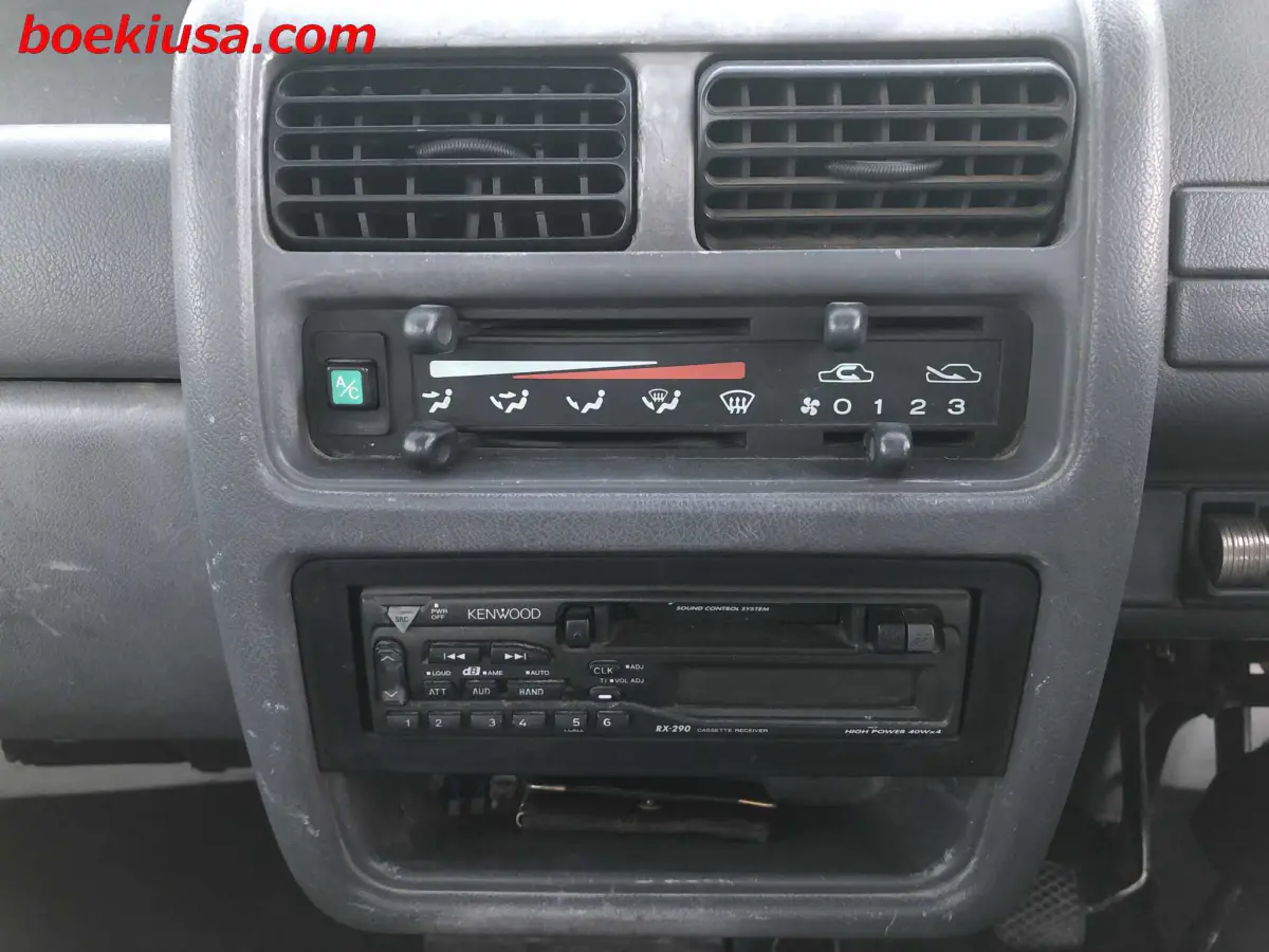 1998 Subaru Sambar 4x4, a white Kei Truck, for sale at Boeki USA in Paterson, NJ (photo 17 of 20)