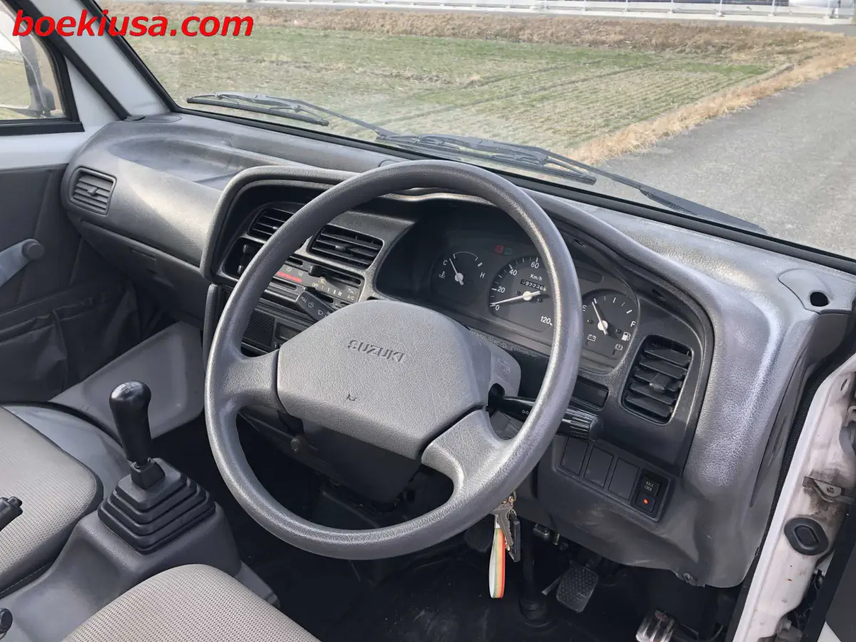 1998 Suzuki Carry 4x4, a white Kei Truck, for sale at Boeki USA in Paterson, NJ (photo 13 of 20)