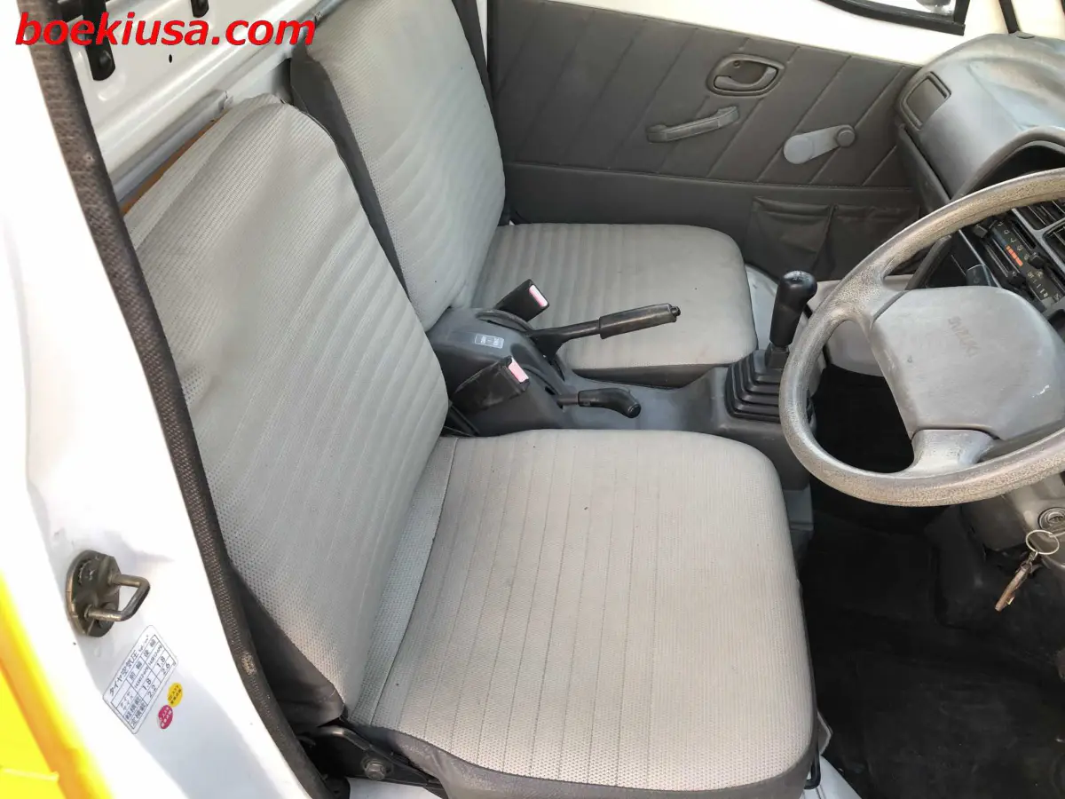 1998 Suzuki Carry 4x4, a yellow ii Kei Truck, for sale at Boeki USA in Paterson, NJ (photo 14 of 20)