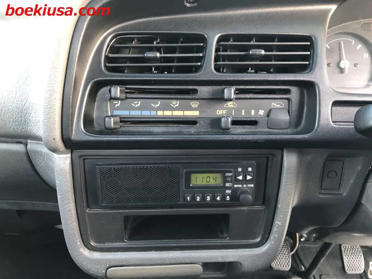 1998 Suzuki Carry 4x4, a yellow ii Kei Truck, for sale at Boeki USA in Paterson, NJ (photo 17 of 20)