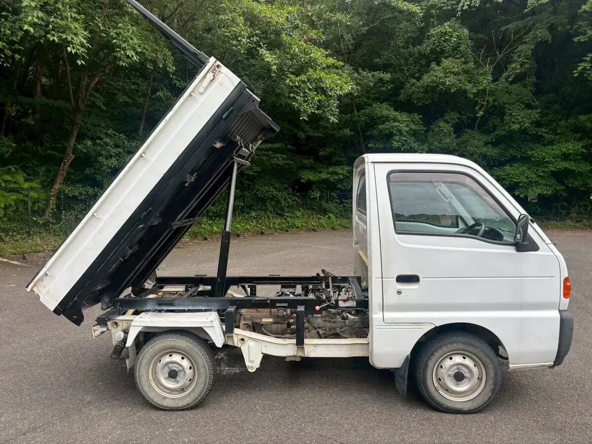 1998 Suzuki Carry Scissor Lift, a white Kei Truck, for sale at Weatherford Mini Trucks in Weatherford, TX (photo 8 of 9)