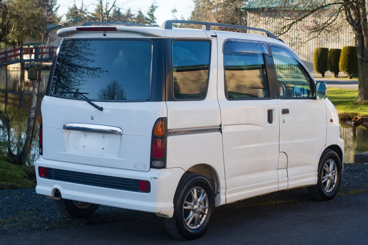 1999 Daihatsu Atrai Custom Turbo, a Kei Van, for sale at The Import Guys in Ferndale, WA (photo 6 of 11)