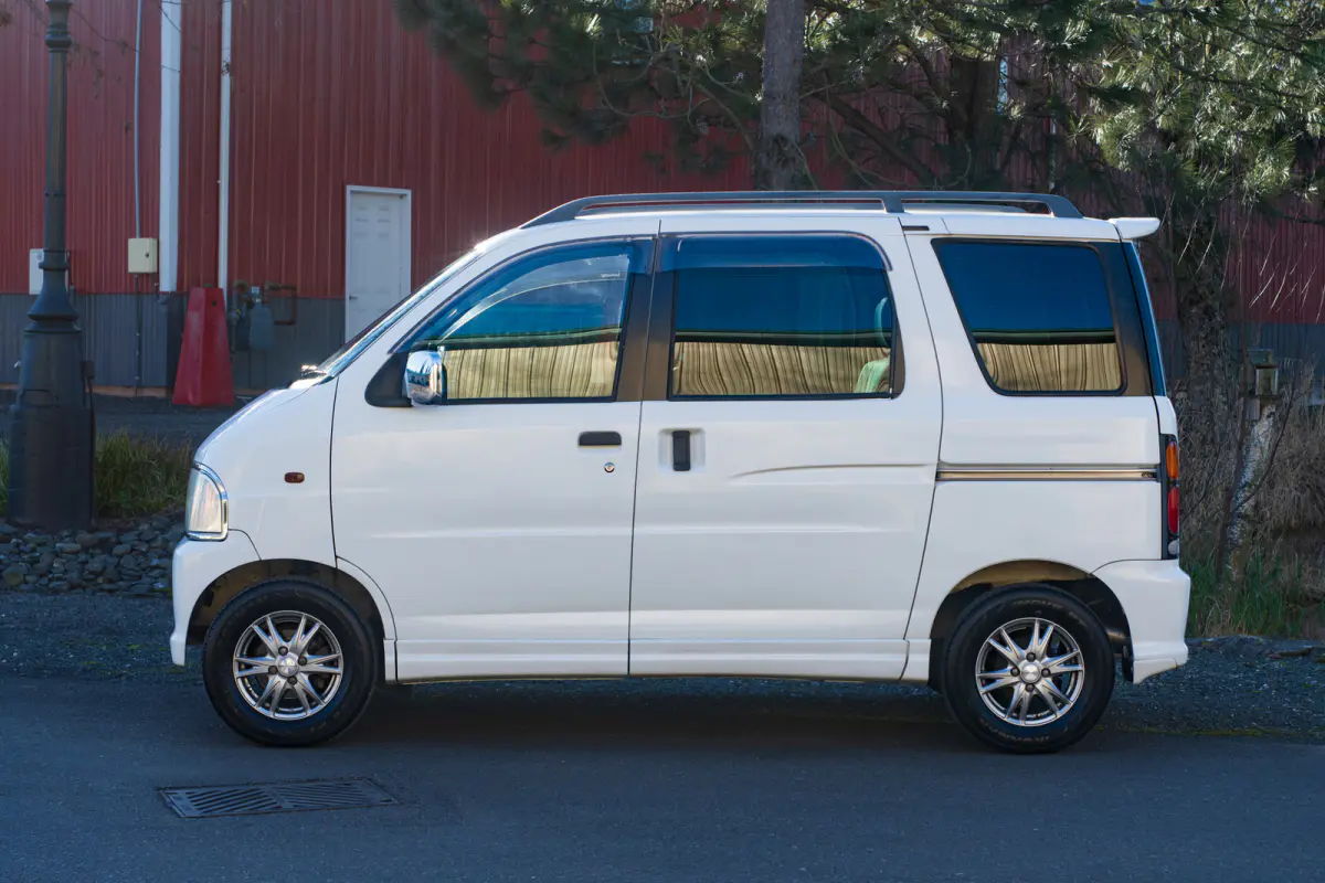 1999 Daihatsu Atrai Custom Turbo, a Kei Van, for sale at The Import Guys in Ferndale, WA (photo 7 of 11)