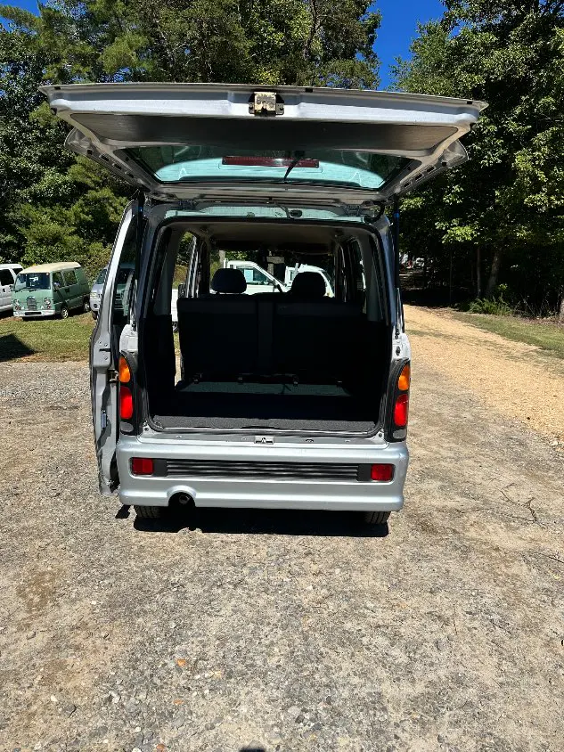 1999 Daihatsu Atrai, a gray Kei Van, for sale at Mayberry Mini Trucks in Mount Airy, NC (photo 12 of 17)