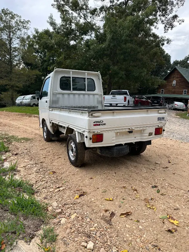 1999 Daihatsu Hijet 4WD, a white Kei Truck, for sale at Mayberry Mini Trucks in Mount Airy, NC (photo 12 of 20)