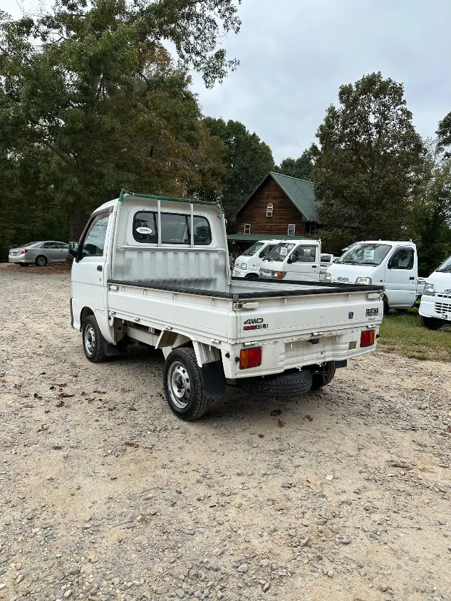 1999 Daihatsu Hijet 4WD, a white Kei Truck, for sale at Mayberry Mini Trucks in Mount Airy, NC (photo 12 of 20)