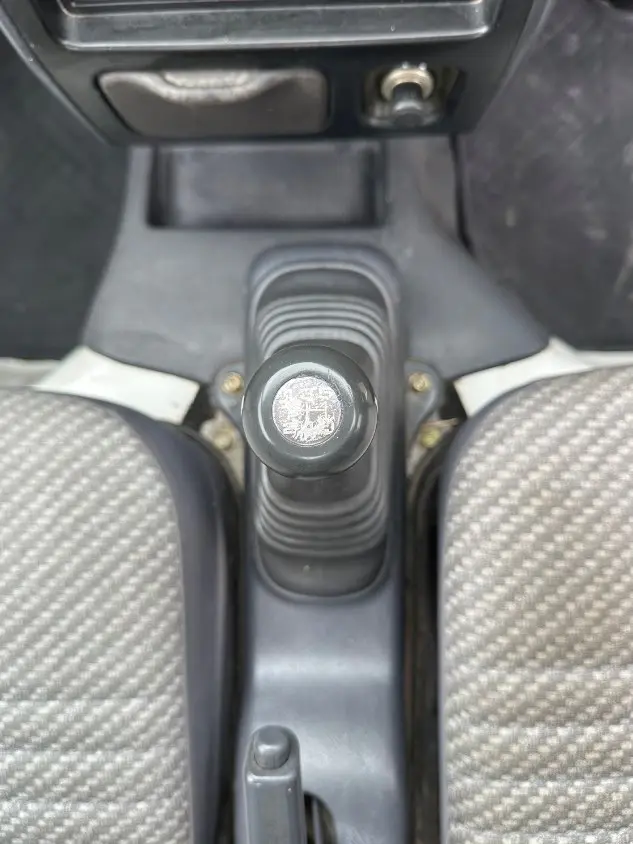1999 Daihatsu Hijet 4WD, a white Kei Truck, for sale at Mayberry Mini Trucks in Mount Airy, NC (photo 18 of 20)