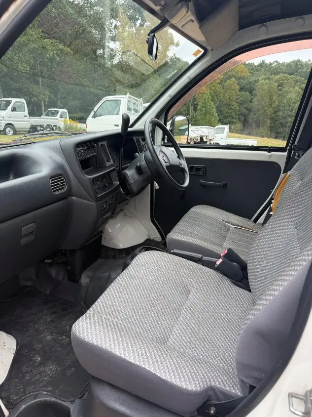 1999 Daihatsu Hijet 4WD, a white Kei Van, for sale at Mayberry Mini Trucks in Mount Airy, NC (photo 16 of 20)
