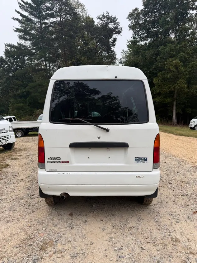 1999 Daihatsu Hijet 4WD, a white Kei Van, for sale at Mayberry Mini Trucks in Mount Airy, NC (photo 6 of 20)
