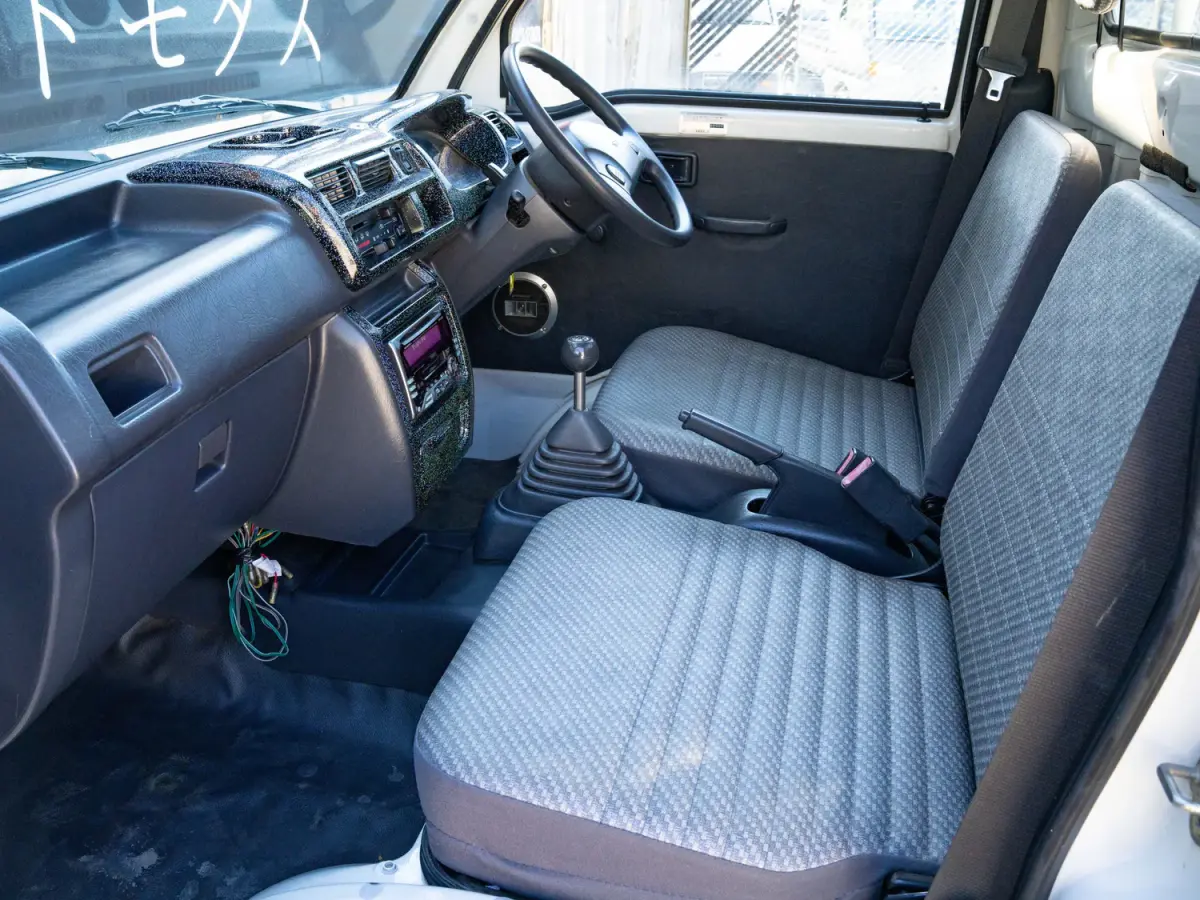 1999 Daihatsu Hijet, a white Kei Truck, for sale at Japan Direct Motors in Irmo, SC (photo 12 of 18)