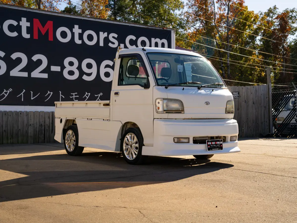 1999 Daihatsu Hijet, a white Kei Truck, for sale at Japan Direct Motors in Irmo, SC (photo 5 of 18)