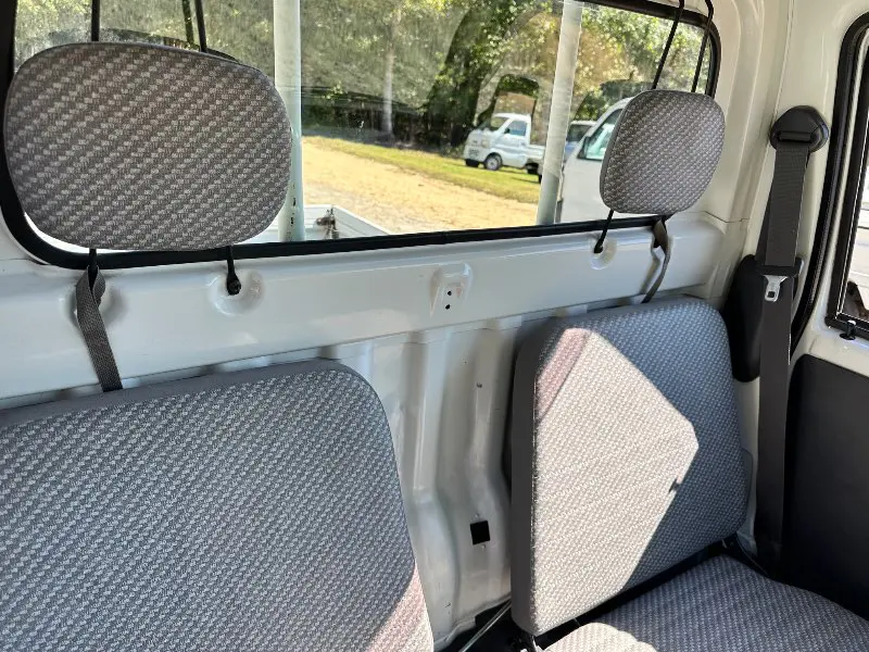 1999 Daihatsu Hijet, a white Kei Truck, for sale at Mayberry Mini Trucks in Mount Airy, NC (photo 15 of 18)