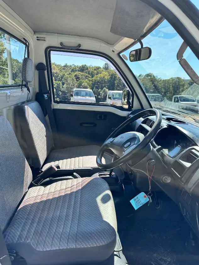 1999 Daihatsu Hijet, a white Kei Truck, for sale at Mayberry Mini Trucks in Mount Airy, NC (photo 16 of 18)