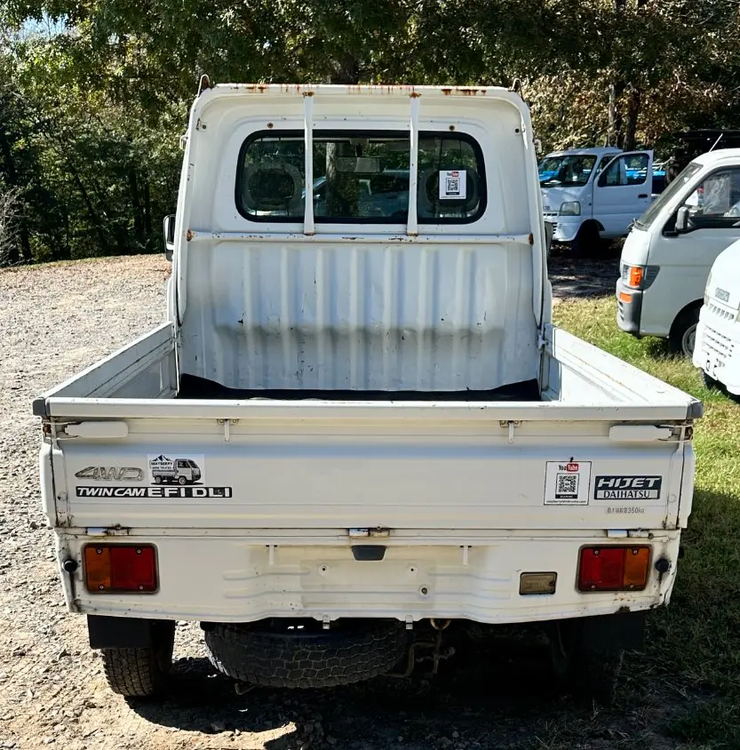 1999 Daihatsu Hijet, a white Kei Truck, for sale at Mayberry Mini Trucks in Mount Airy, NC (photo 7 of 18)