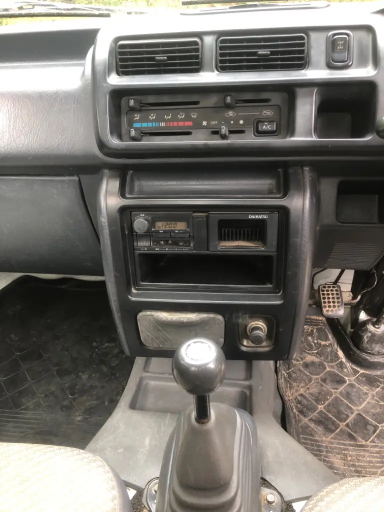 1999 Daihatsu Hijet, a Kei Truck, for sale at Fun Karz in North Little Rock, AR (photo 7 of 8)