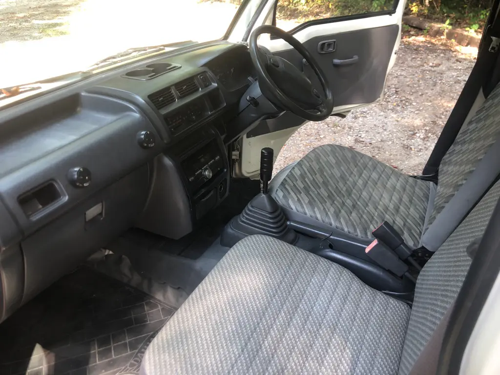 1999 Daihatsu Hijet, a Kei Truck, for sale at Fun Karz in North Little Rock, AR (photo 12 of 28)