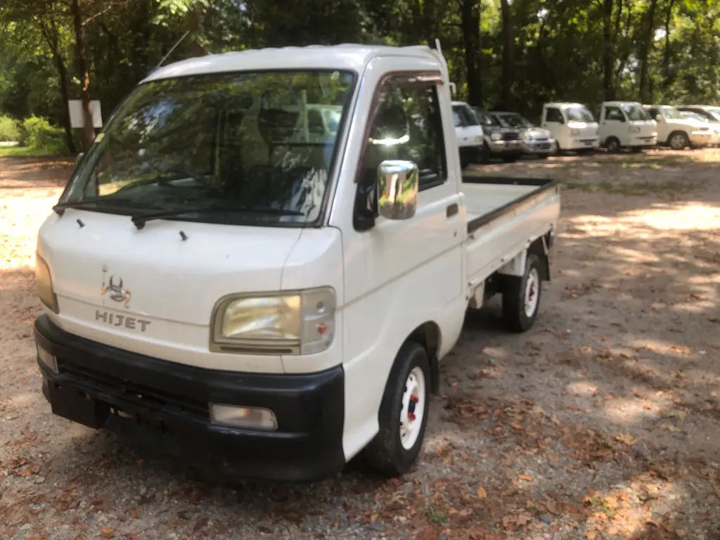 1999 Daihatsu Hijet, a Kei Truck, for sale at Fun Karz in North Little Rock, AR (photo 17 of 28)