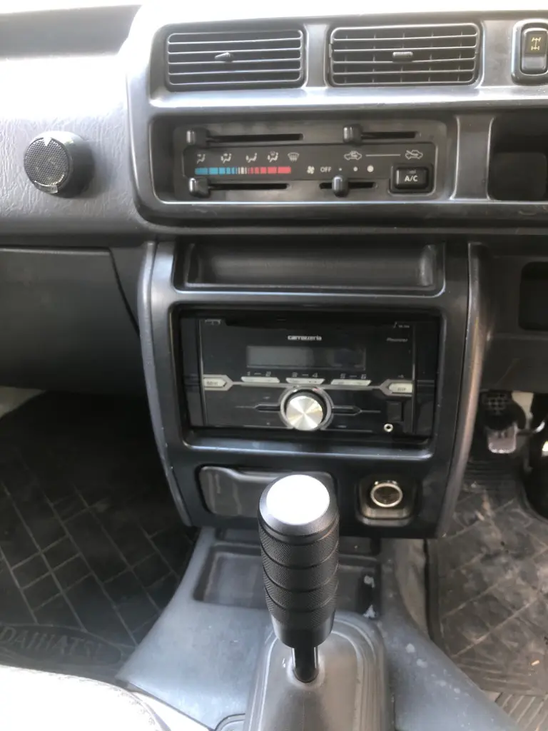 1999 Daihatsu Hijet, a Kei Truck, for sale at Fun Karz in North Little Rock, AR (photo 24 of 28)