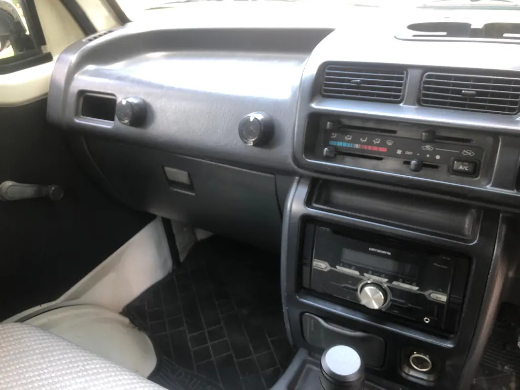1999 Daihatsu Hijet, a Kei Truck, for sale at Fun Karz in North Little Rock, AR (photo 25 of 28)