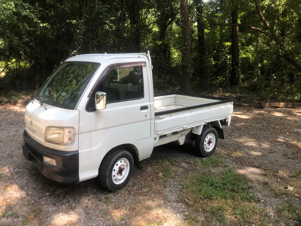 1999 Daihatsu Hijet, a Kei Truck, for sale at Fun Karz in North Little Rock, AR (photo 3 of 28)
