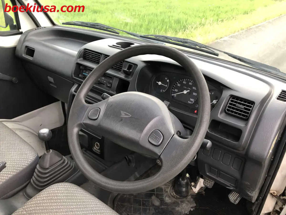 1999 Daihatsu Hijet, a white Kei Truck, for sale at Boeki USA in Paterson, NJ (photo 13 of 20)