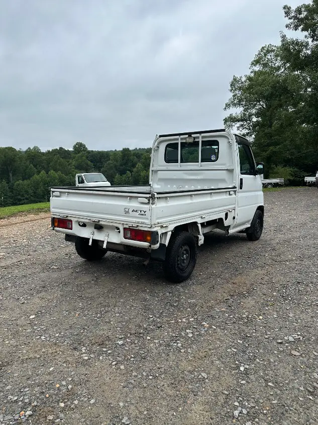 1999 Honda Acty 4WD, a white Kei Truck, for sale at Mayberry Mini Trucks in Mount Airy, NC (photo 10 of 20)