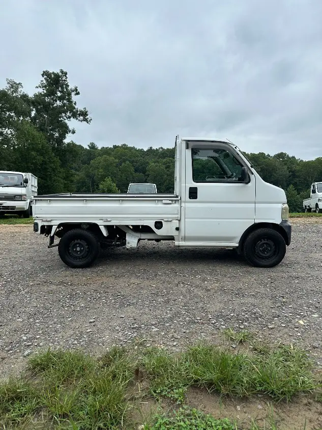 1999 Honda Acty 4WD, a white Kei Truck, for sale at Mayberry Mini Trucks in Mount Airy, NC (photo 9 of 20)