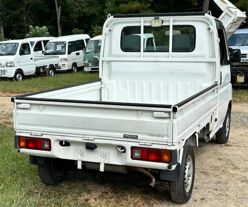 1999 Honda Acty 4WD, a white Kei Truck, for sale at Mayberry Mini Trucks in Mount Airy, NC (photo 5 of 15)