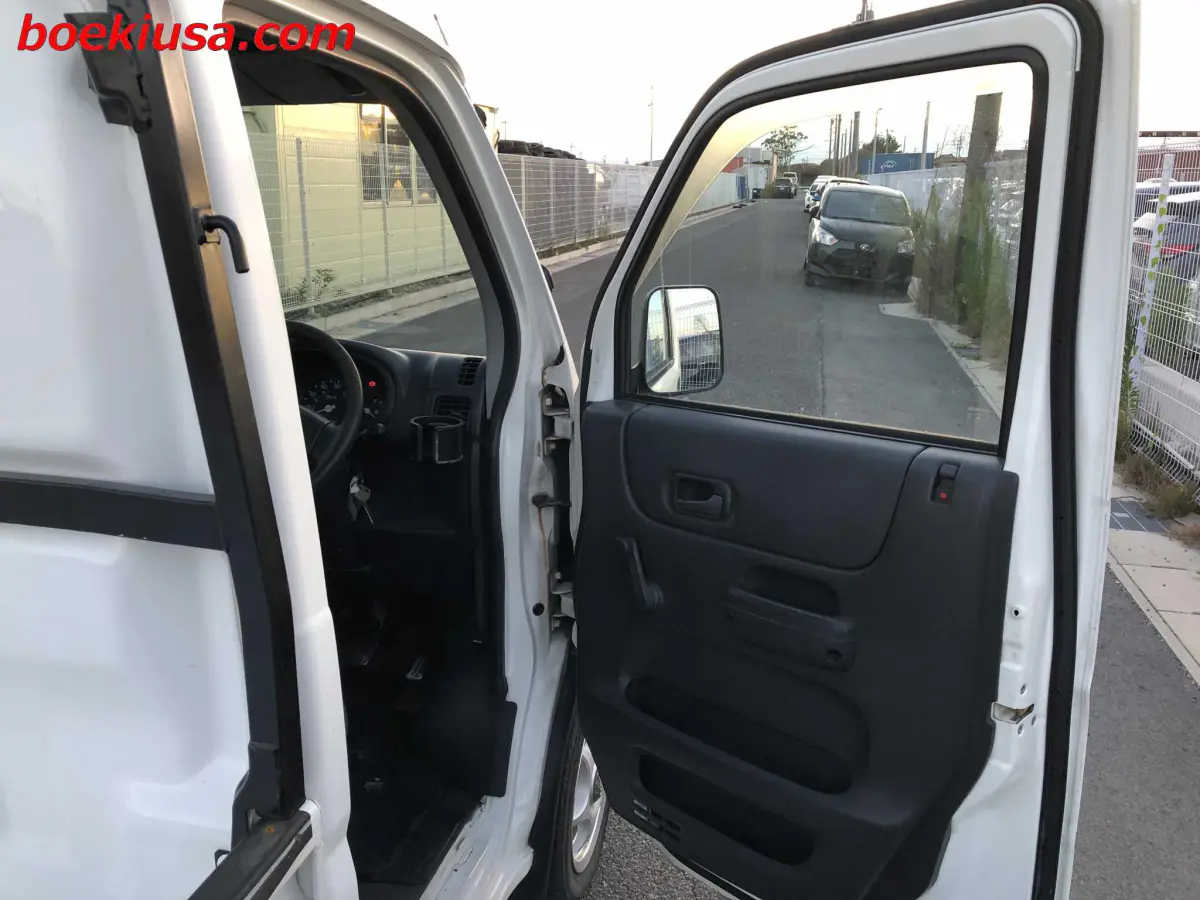 1999 Honda Acty 4x4, a white Kei Truck, for sale at Boeki USA in Paterson, NJ (photo 12 of 20)