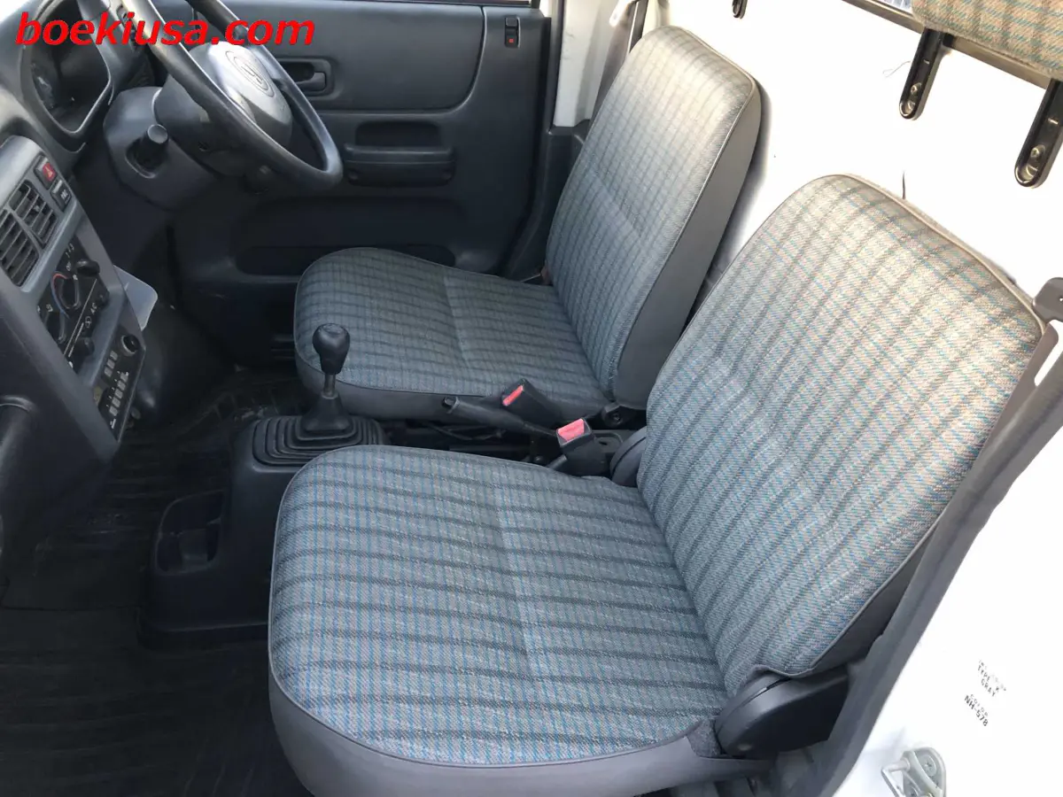 1999 Honda Acty 4x4, a white Kei Truck, for sale at Boeki USA in Paterson, NJ (photo 10 of 20)