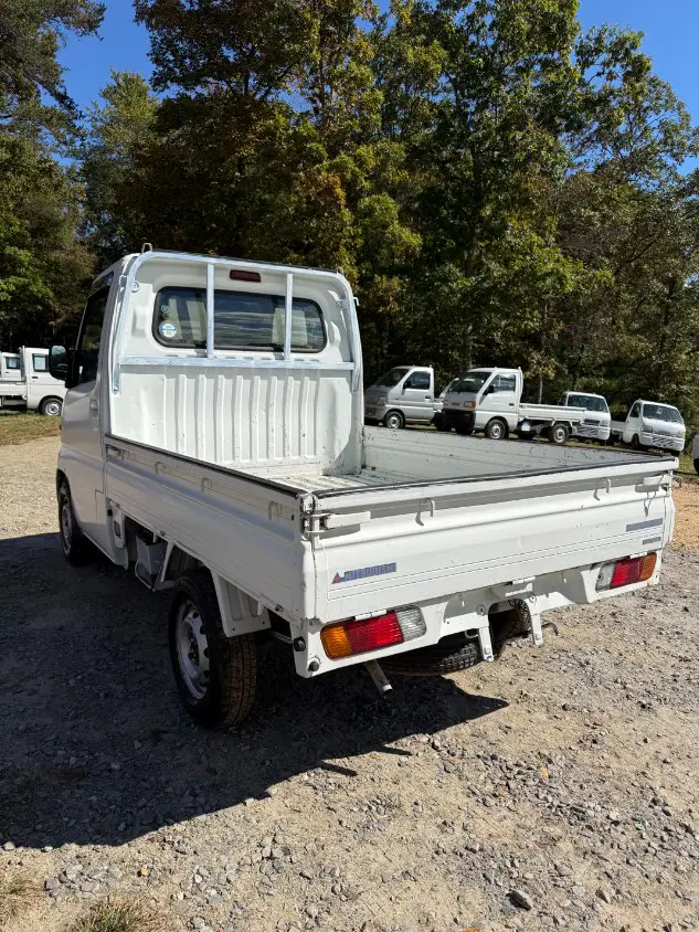 1999 Mitsubishi Minicab 4WD, a white Kei Truck, for sale at Mayberry Mini Trucks in Mount Airy, NC (photo 8 of 20)