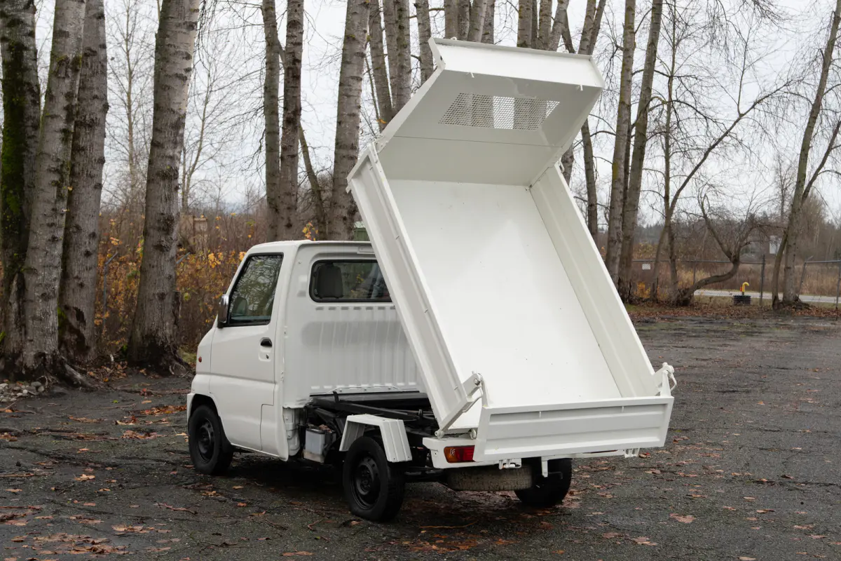 1999 Mitsubishi Minicab HD Dump, a black Kei Truck, for sale at The Import Guys in Ferndale, WA (photo 9 of 11)