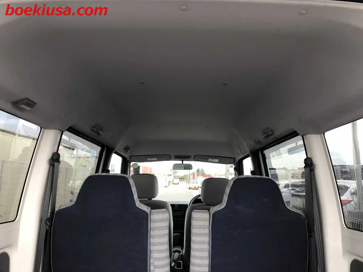 1999 Mitsubishi Minicab Van, a white Kei Van, for sale at Boeki USA in Paterson, NJ (photo 7 of 20)