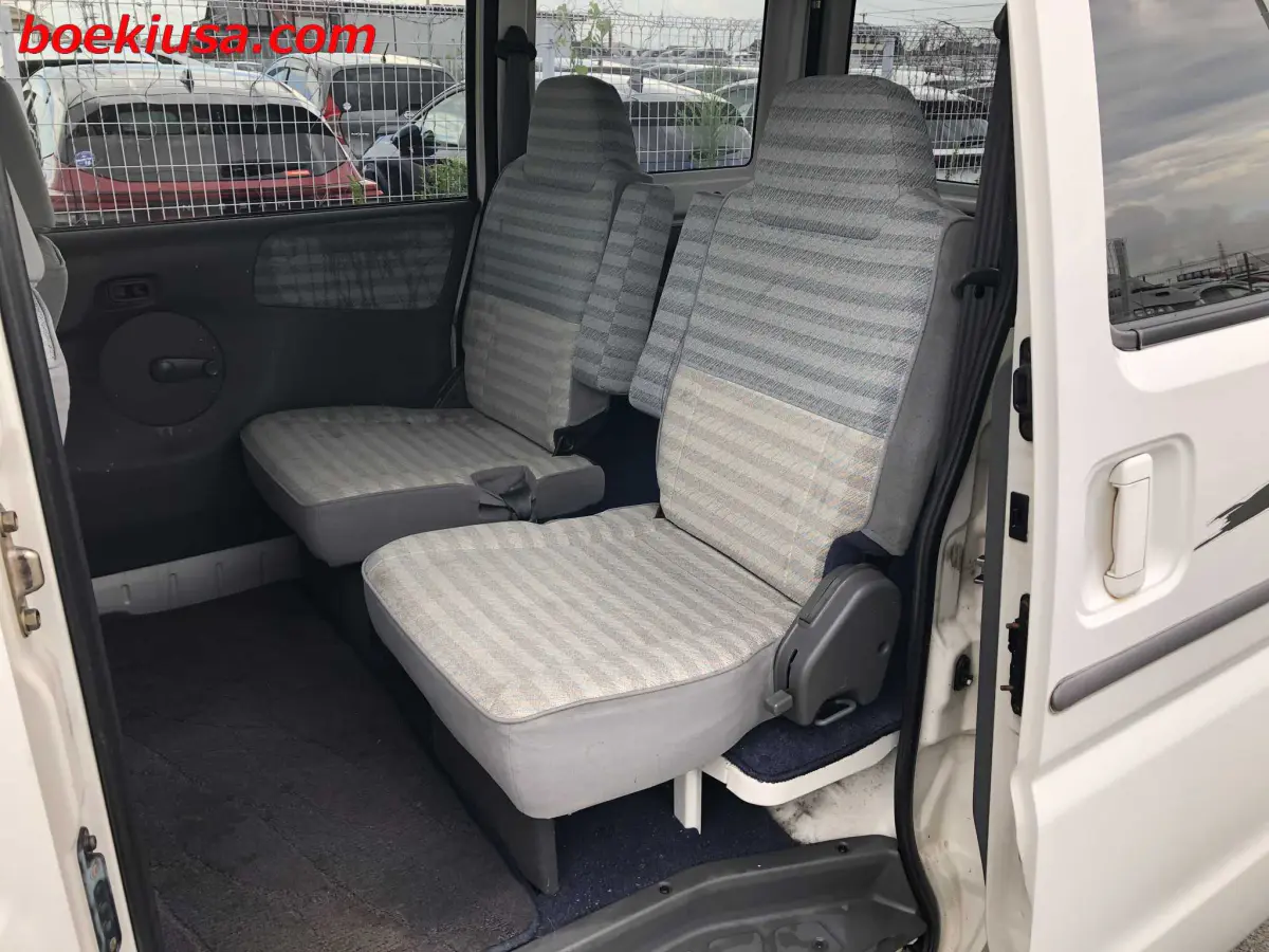 1999 Mitsubishi Minicab Van, a white Kei Van, for sale at Boeki USA in Paterson, NJ (photo 8 of 20)