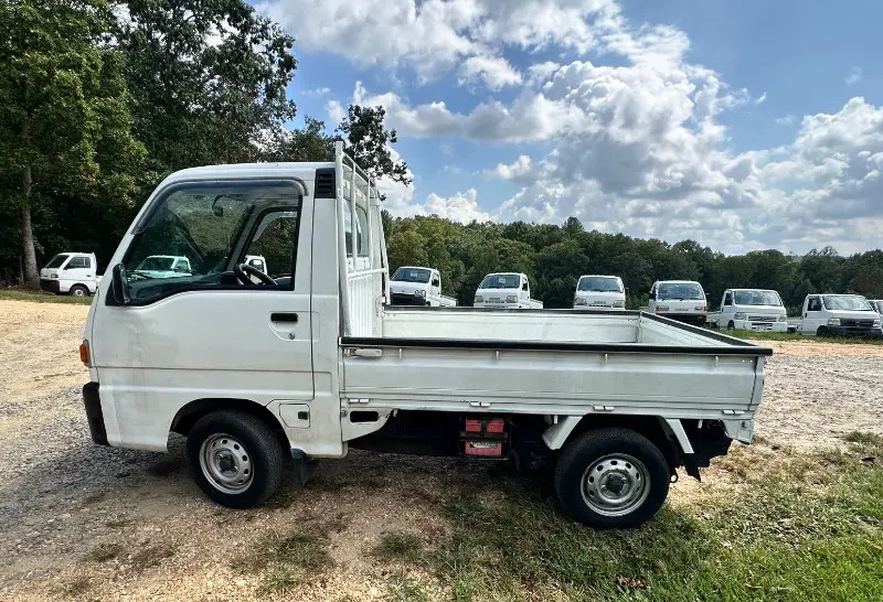 1999 Subaru Sambar 4WD, a white Kei Truck, for sale at Mayberry Mini Trucks in Mount Airy, NC (photo 8 of 15)