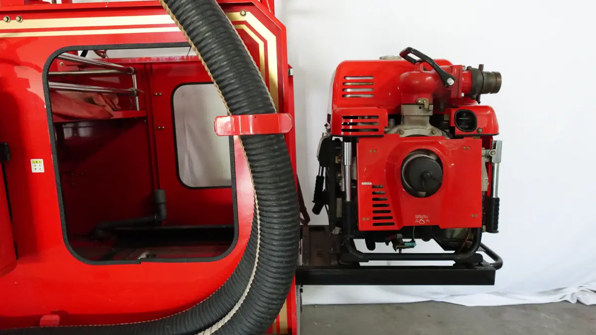 1999 Subaru Sambar Kei Fire Truck, a Kei Truck, for sale at JDM Drive in San Antonio, TX (photo 10 of 23)