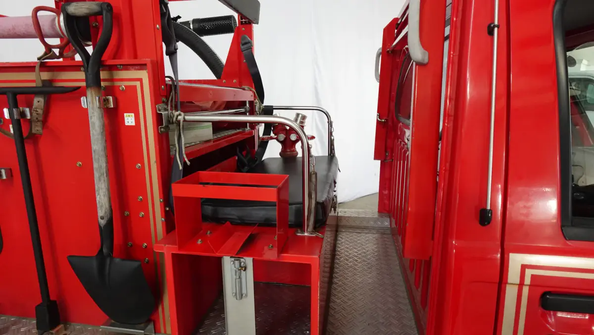 1999 Subaru Sambar Kei Fire Truck, a Kei Truck, for sale at JDM Drive in San Antonio, TX (photo 15 of 23)