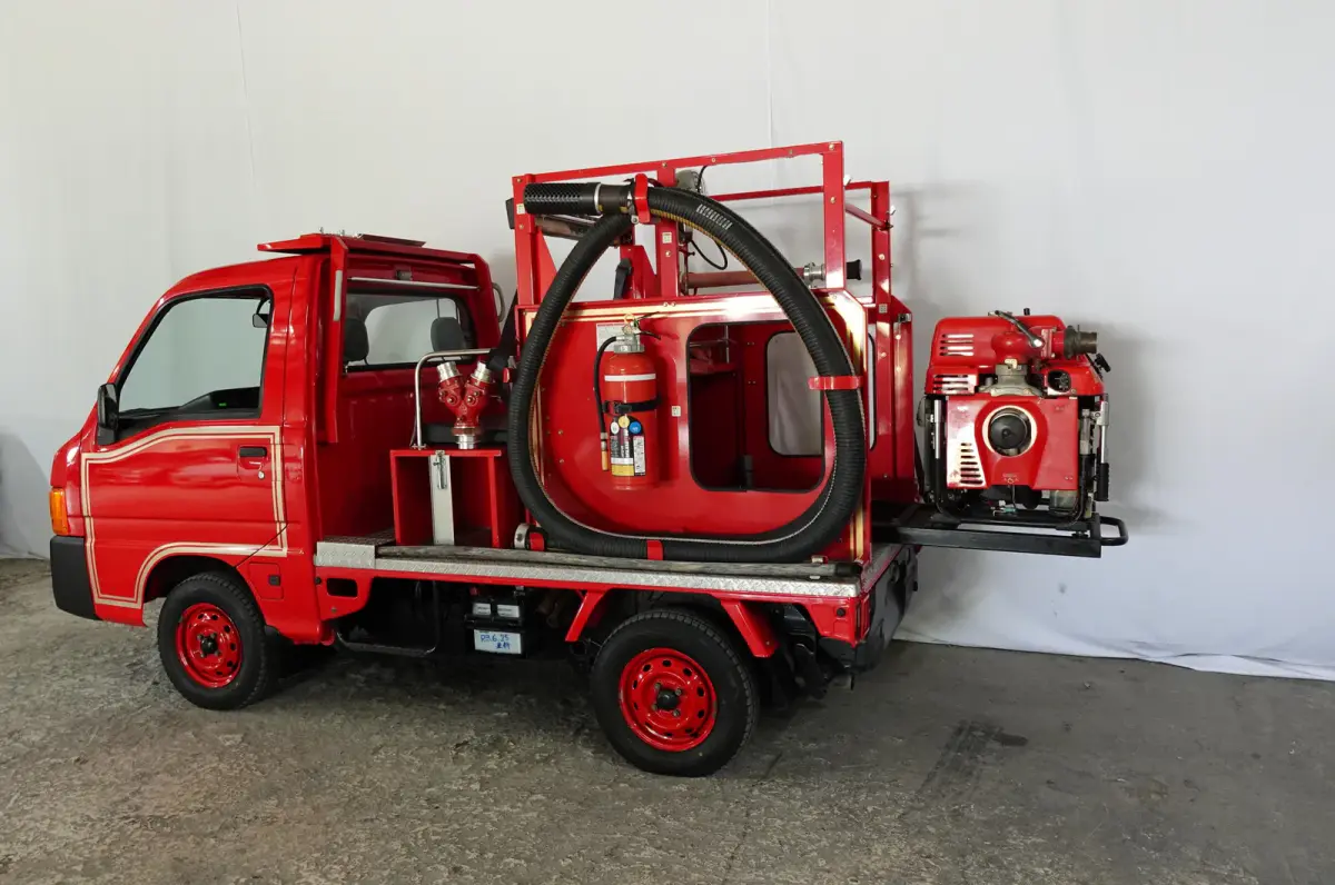 1999 Subaru Sambar Kei Fire Truck, a Kei Truck, for sale at JDM Drive in San Antonio, TX (photo 7 of 23)