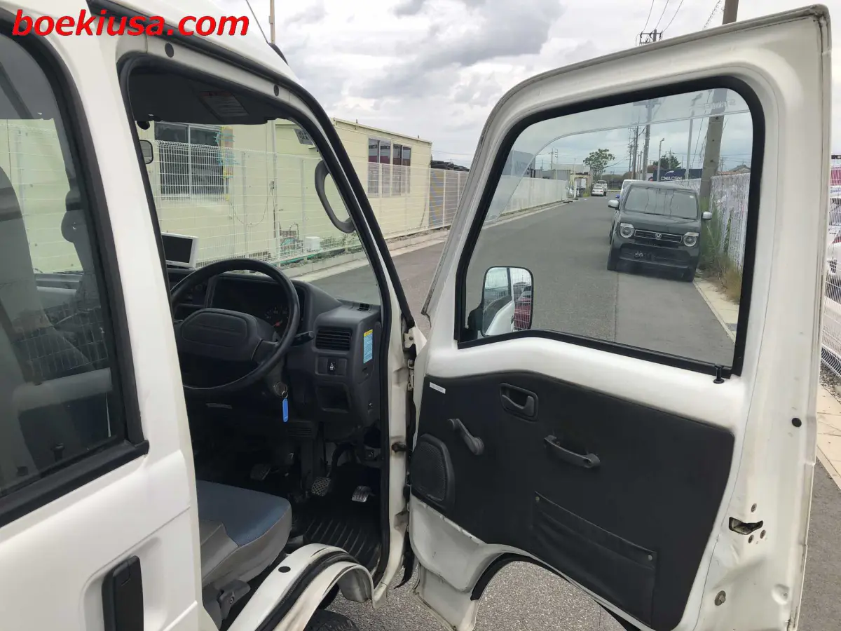 1999 Subaru Sambar Van, a white Kei Van, for sale at Boeki USA in Paterson, NJ (photo 13 of 20)