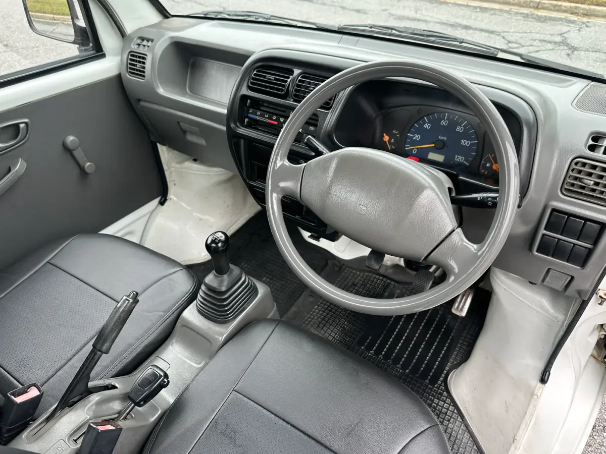 1999 Suzuki Carry 4WD, a Kei Truck, for sale at Tokyo Motors DC in Boyds, MD (photo 10 of 15)