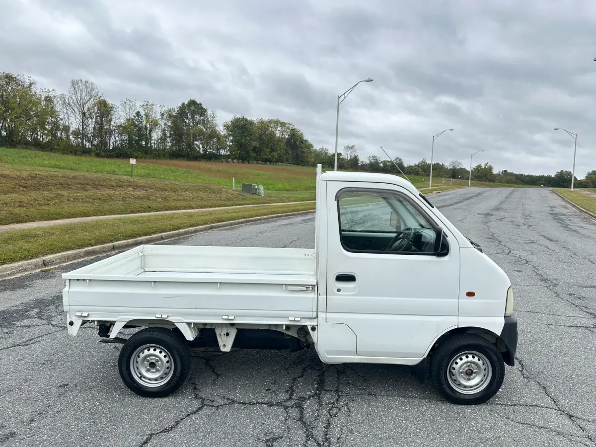 1999 Suzuki Carry 4WD, a Kei Truck, for sale at Tokyo Motors DC in Boyds, MD (photo 7 of 15)