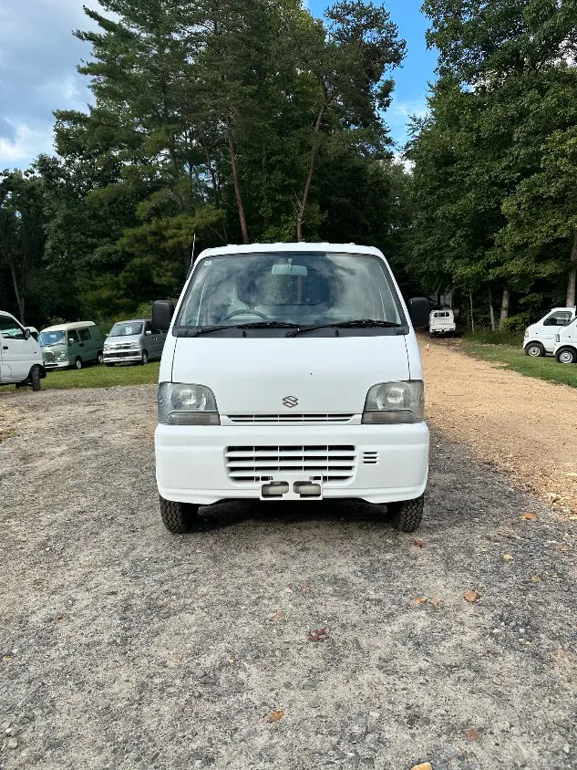 1999 Suzuki Carry 4WD, a white Kei Truck, for sale at Mayberry Mini Trucks in Mount Airy, NC (photo 4 of 20)
