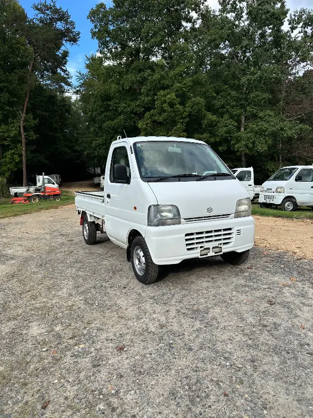 1999 Suzuki Carry 4WD, a white Kei Truck, for sale at Mayberry Mini Trucks in Mount Airy, NC (photo 5 of 20)