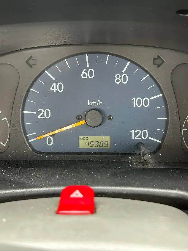 1999 Suzuki Carry 4WD, a white Kei Truck, for sale at Mayberry Mini Trucks in Mount Airy, NC (photo 3 of 20)