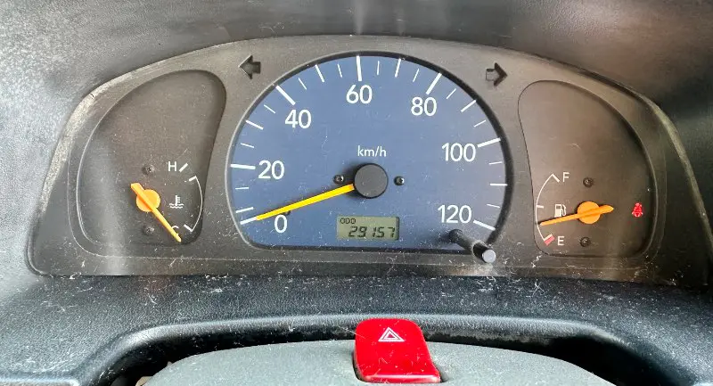 1999 Suzuki Carry 4WD, a white Kei Truck, for sale at Mayberry Mini Trucks in Mount Airy, NC (photo 10 of 18)