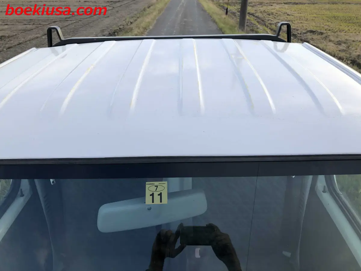 1999 Suzuki Carry 4x4, a white Kei Truck, for sale at Boeki USA in Paterson, NJ (photo 20 of 20)