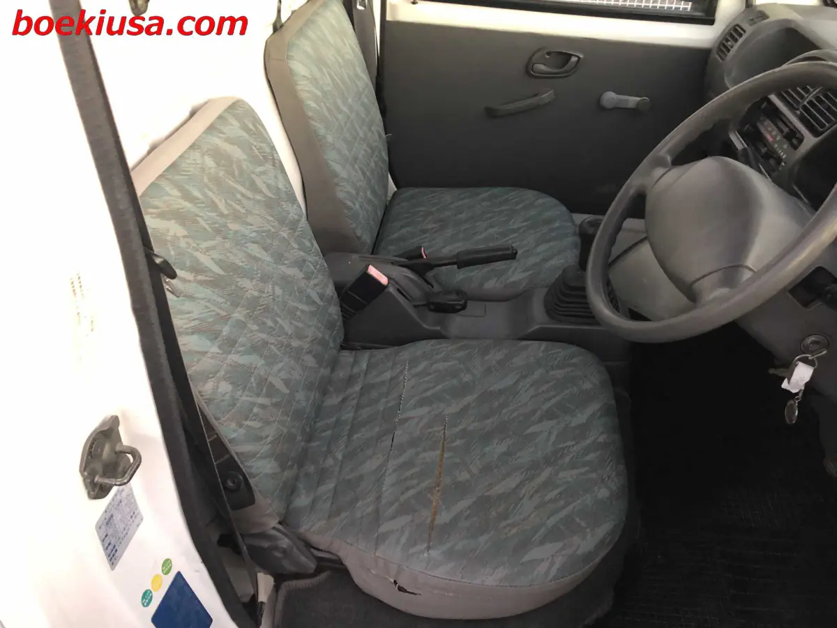 1999 Suzuki Carry 4x4, a white Kei Truck, for sale at Boeki USA in Paterson, NJ (photo 14 of 20)